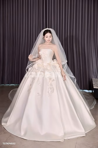 Winbi studio chuyên cho thuê và may bán áo cưới vest và trọn gói cưới 
