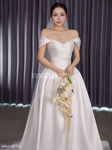 Winbi studio chuyên cho thuê và may bán áo cưới vest và trọn gói cưới 