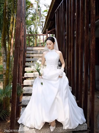 Winbi studio chuyên cho thuê và may bán áo cưới vest và trọn gói cưới 