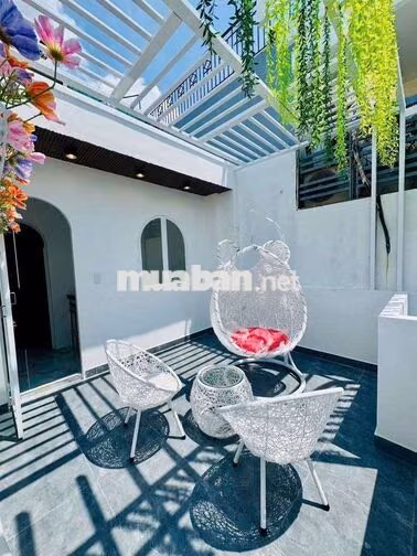 5.5 TỶ - ÂU DƯƠNG LÂN Q8 - NHÀ MỚI 100% BAO FULL NỘI THẤT - SHR