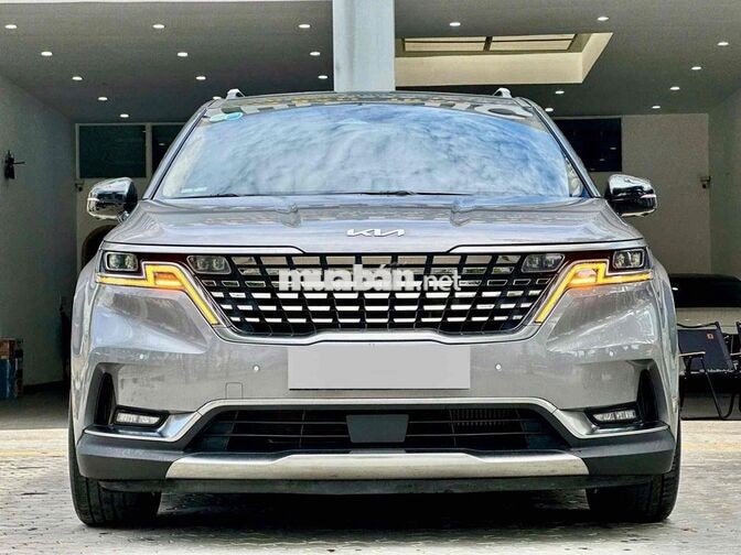 KIA Carnival 2.2 Signature 2023 Xám