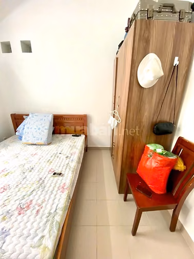 Cho thuê chung cư Phú Thọ Lô 3A, lầu cao 2PN, 2WC, giá thuê 10tr/tháng