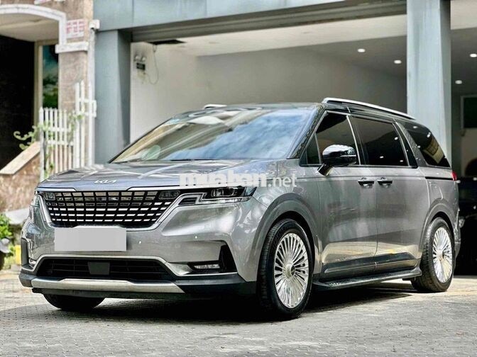KIA Carnival 2.2 Signature 2023 Xám