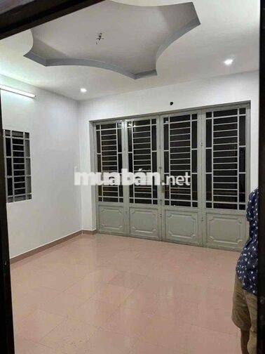 Nhà Cho Thuê Nguyên Căn 2pn 2 wc chỉ 7tr