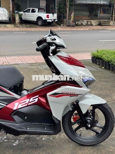 Honda Air Blade 125 phom bỏ mẫu 2020