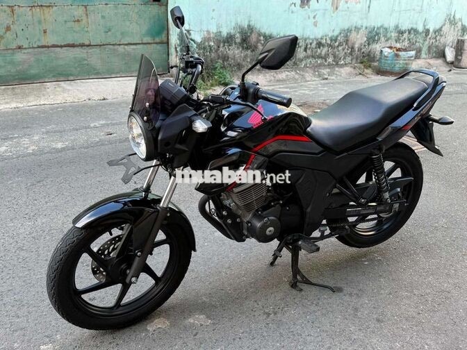 Honda CB150 Verza