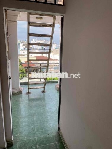 Cần cho thuê nhà ở mặt tiền đường Hoàng hoa thám . Cho thuê lâu dài