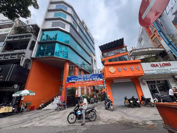 ✨ CHUYỂN NHƯỢNG GÓC 2 MẶT TIỀN ĐƯỜNG KINH DOANH NGAY QUẬN 1!!!