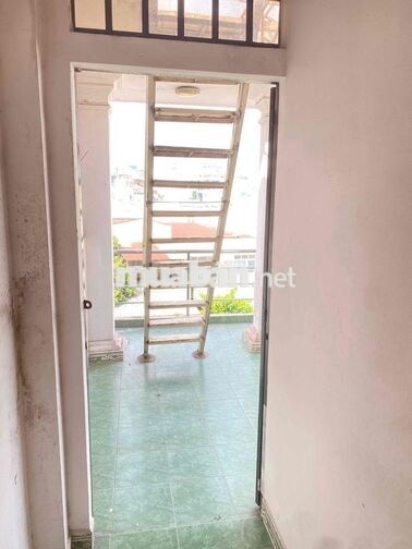 Cần cho thuê nhà ở mặt tiền đường Hoàng hoa thám . Cho thuê lâu dài