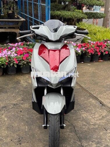 Honda Air Blade 125 phom bỏ mẫu 2020