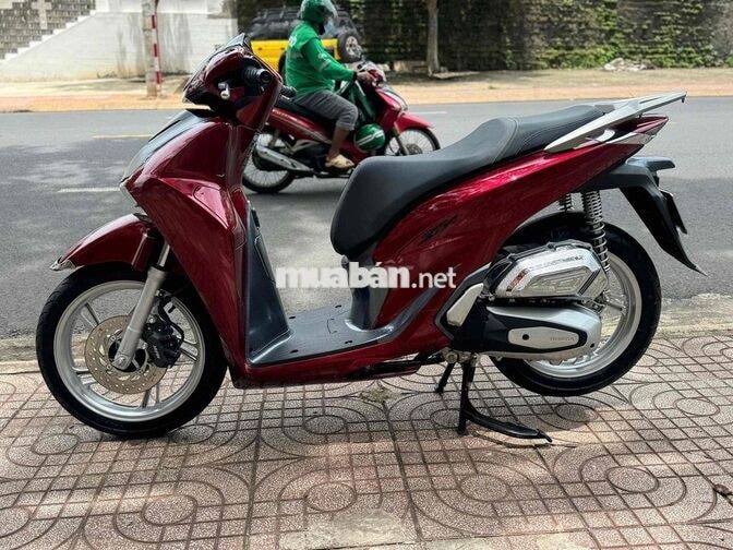 Honda SH Nam 2026 + biển 399.88 ( bao tên giữ bs )
