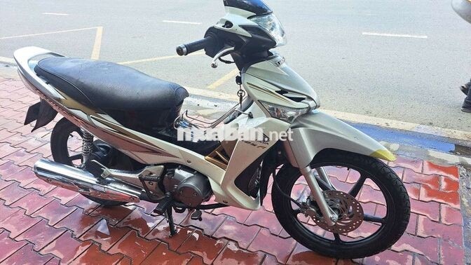 Honda Future 125 Fi Trắng Tự động