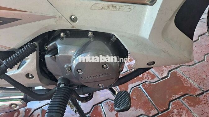 Honda Future 125 Fi Trắng Tự động