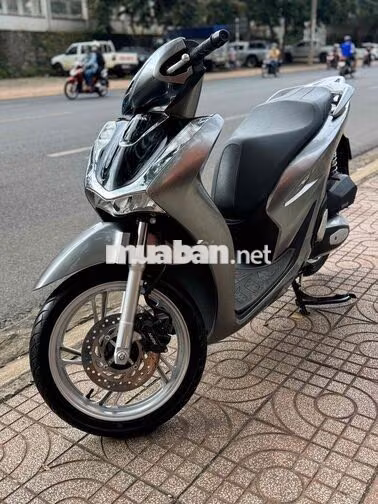 Honda SH Nam 2025 Xám đen