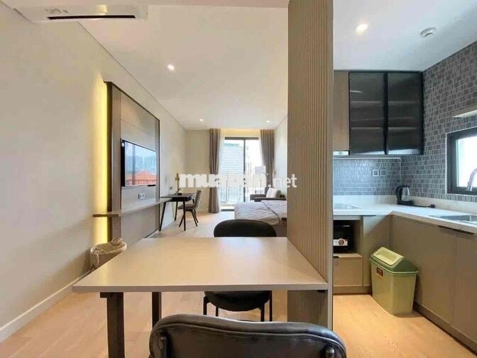 căn hộ BAN CÔNG_tách bếp CAO CẤP full NT tiện nghi ngay Phạm Văn Đồng