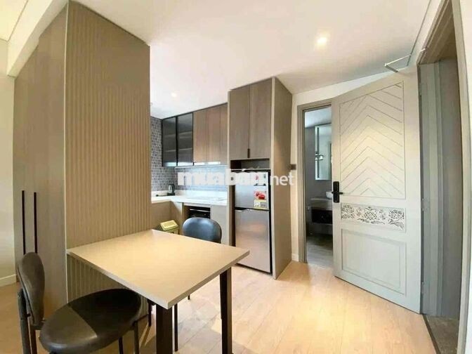 căn hộ BAN CÔNG_tách bếp CAO CẤP full NT tiện nghi ngay Phạm Văn Đồng