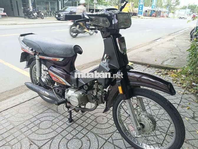 Honda Dream Nâu Xe số