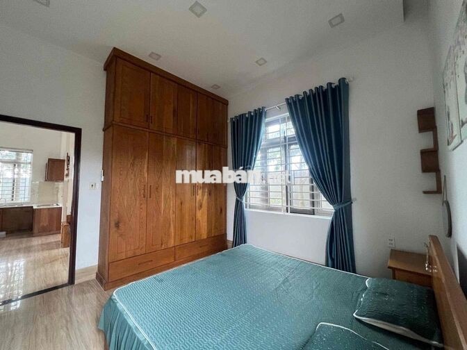 🌿 CHO THUÊ VILLA SÂN VƯỜN RỘNG 300M² – GẦN CẦU KHUÊ ĐÔNG