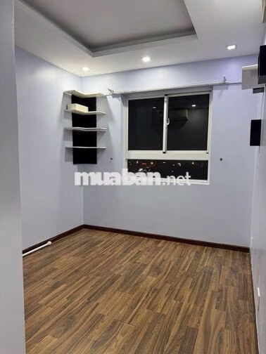 Cho thuê căn hộ 2pn2wc có ban công chung cư Hưng Ngân