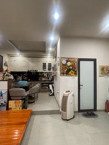 Bán nhà riêng tại ngõ 109 Nguyễn Sơn, 11,5 tỷ, 48,5m2 giá tốt