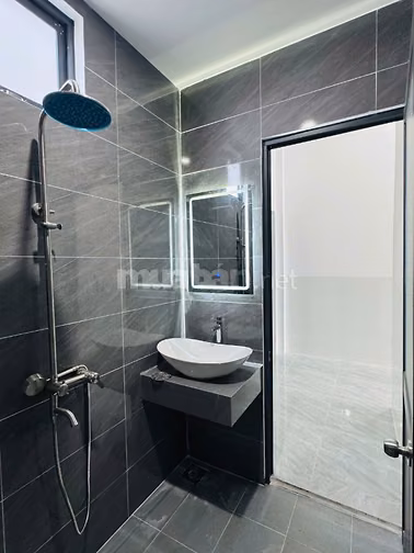 Cần bán Gấp Nhà và đất với tổng dt 300m2 TTHC chơn thành á 500tr