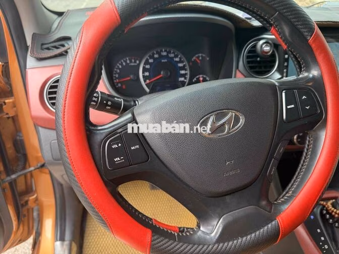 Hyundai Grand i10 2015 1.2 bản đủ Tự động Cam