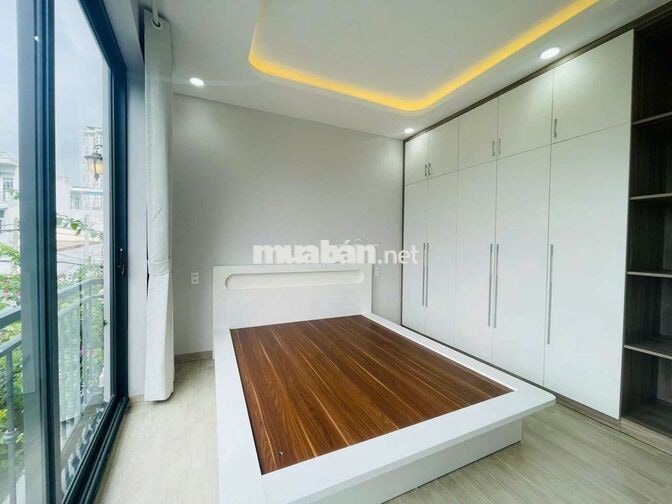 NHÀ MỚI XÂY 4PN 100% - hẻm 520 Quốc Lộ 13 gần Vạn Phúc city