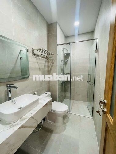 NHÀ MỚI XÂY 4PN 100% - hẻm 520 Quốc Lộ 13 gần Vạn Phúc city