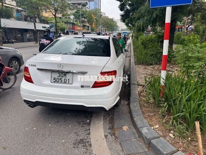 Mercedes-Benz C200 Edition C Trắng