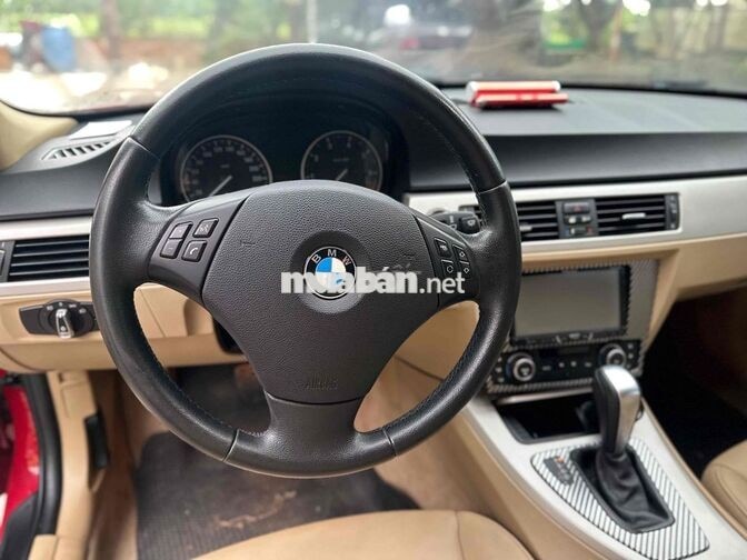 BMW 320i sản xuất 2011 đỏ zin đẹp