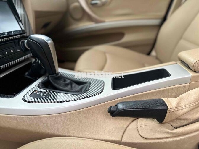 BMW 320i sản xuất 2011 đỏ zin đẹp