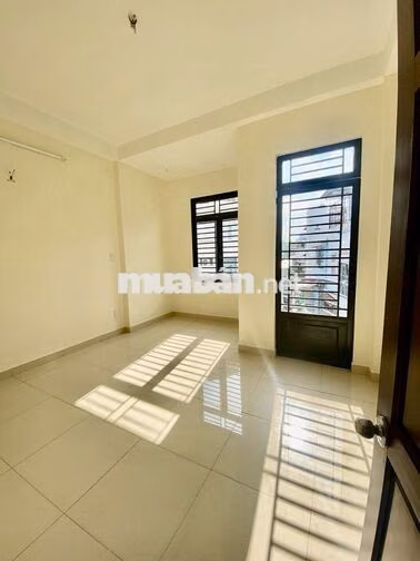 Bán nhà hẻm xe hơi 5m, 2 lối vào, Lạc Long Quân, Bảy Hiền