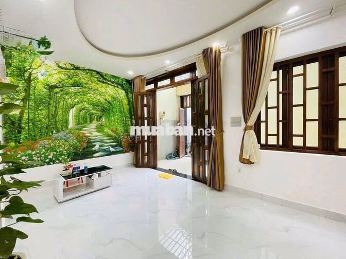 Cho thuê nhà Nguyễn Oanh P17
DT: 10x6. 1 lầu. 3PN, 2WC có 3 máy lạnh
