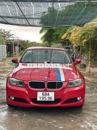 BMW 320i sản xuất 2011 đỏ zin đẹp