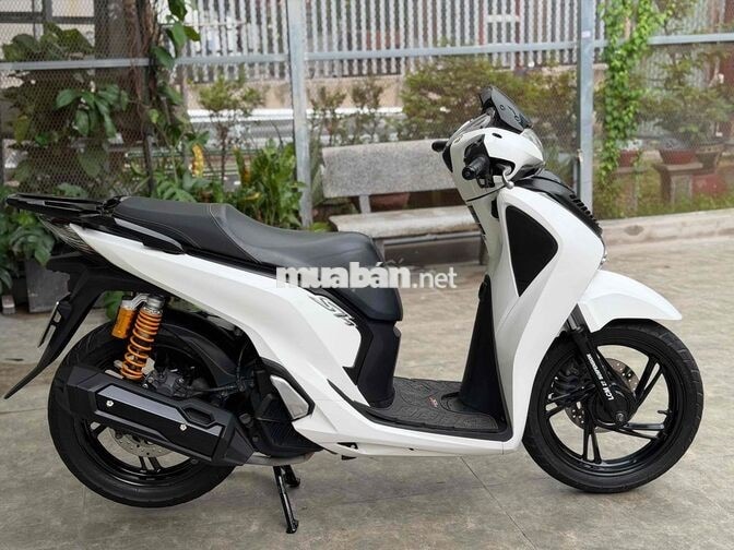 Honda SH 150 CBS 2017 Trắng Đen