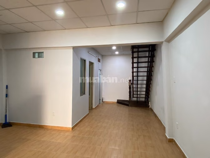 Nhà Thảo Điền 100m² – Hợp Live-Work Studio, Nghệ nhân, Freelancer