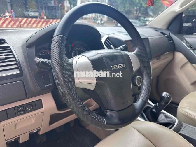 Isuzu Mu-X 2019 Số sàn Trắng