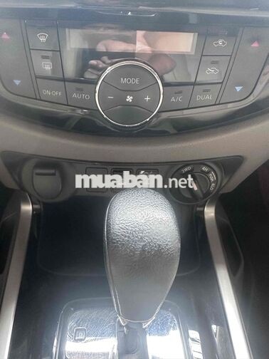 Nissan Navara VL 2020 tự động 2 cầu