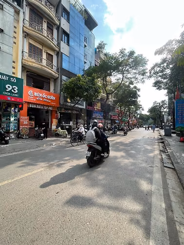 CC bán 32m2 đất nhà C4 mặt phố KD Cầu Giấy
