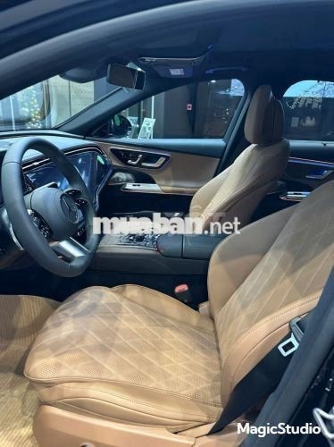Xe Mercedes Benz E class E300 AMG 2026