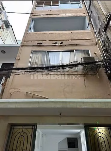 Cho Thuê Nhà 35/7 Bùi viện, Phường Bến Thành, Quận 1, hẻm xe hơi