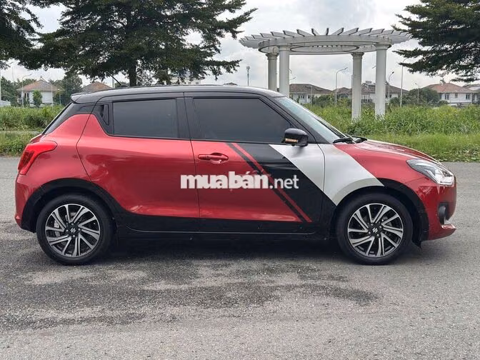 Suzuki Swift GLX 1.2CVT 2022 Đỏ 20.000km