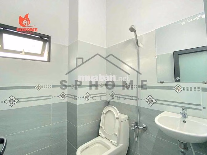 G05 GIÁ 3TR2 (MÁY LẠNH) GÁC RỘNG 30M2 VÀ CỬA SỔ RỘNG LỚN ĐẶNG THÚCVỊNH