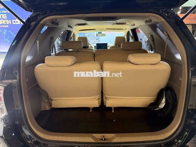 Toyota Fortuner 2.7V 2013 đi 107.000 km một chủ