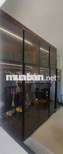 Cho thuê biệt thự góc 2 mặt tiền đối diện cv,sau trường học