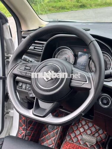 Suzuki XL7 GLX 1.5AT 2022 Trắng full hãng 4v9