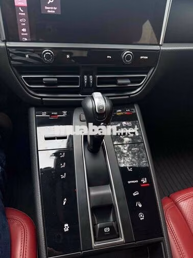 Porsche Macan 2024 Đen 13429 dặm