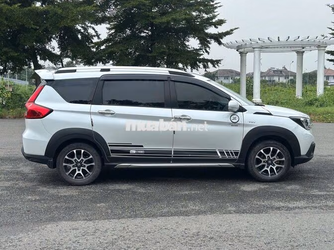 Suzuki XL7 GLX 1.5AT 2022 Trắng full hãng 4v9