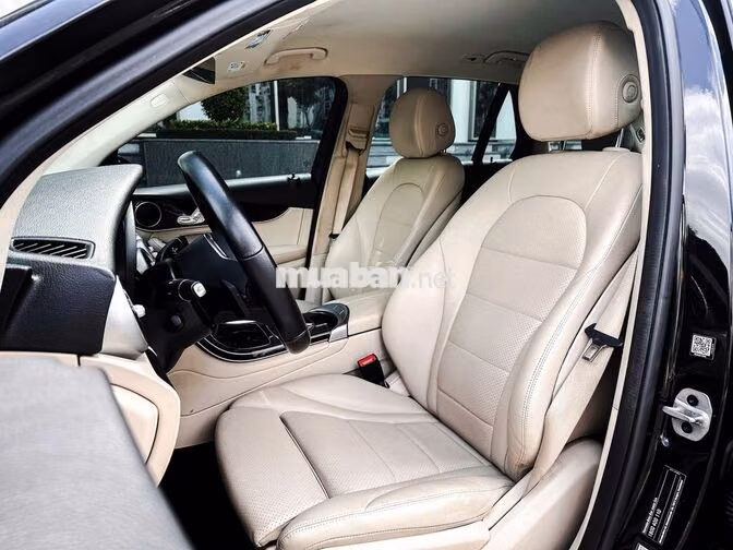 Mercedes-Benz GLC 200 2022 Đen 45,000 km
