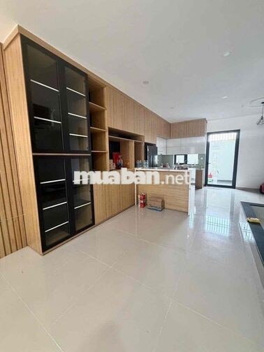 Cho thuê nhà KĐT Mỹ Gia Nha Trang – Nội thất cao cấp Hồ Bơi Miễn Phí